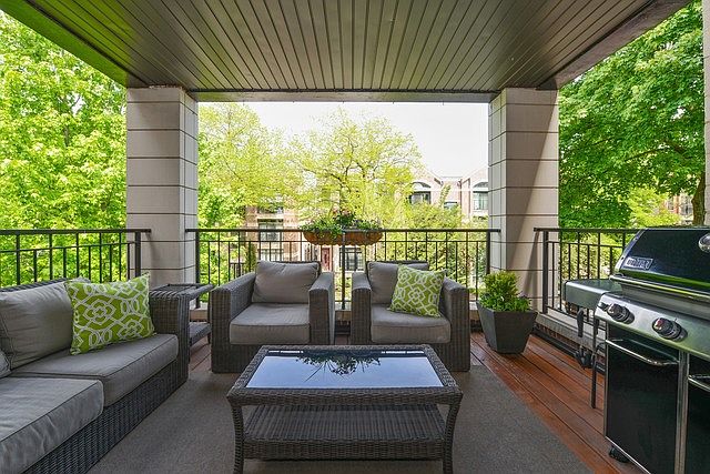 1st image of 3226 N Clifton Ave #2