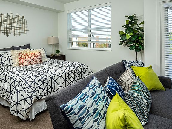 4th image of 365 W Paxton Ave #521