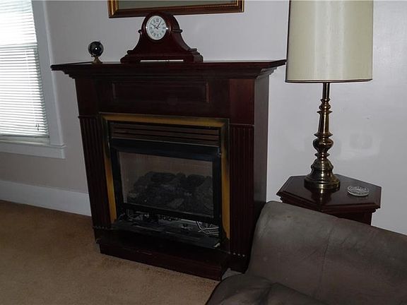 2nd image of 8724 Pershing Ave