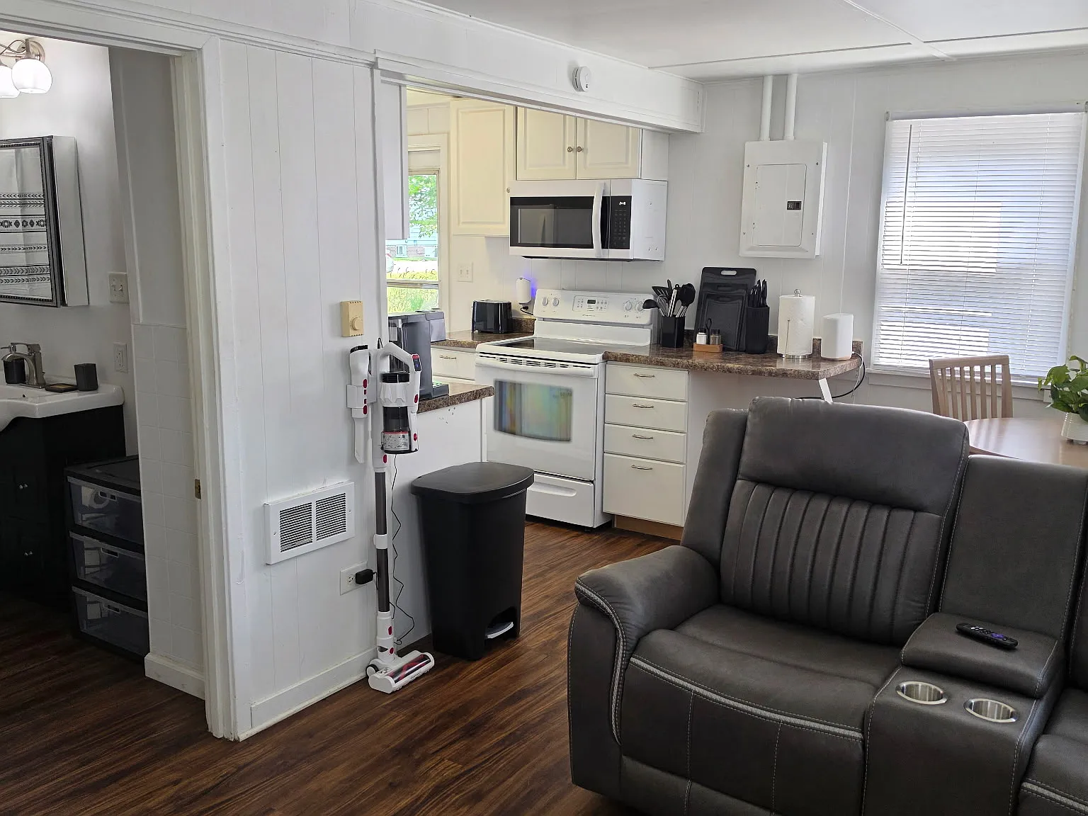 Cottage Grove, Unit 3 — Photo 1
