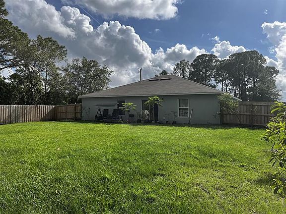 5th image of 1717 SW Capehart Ave