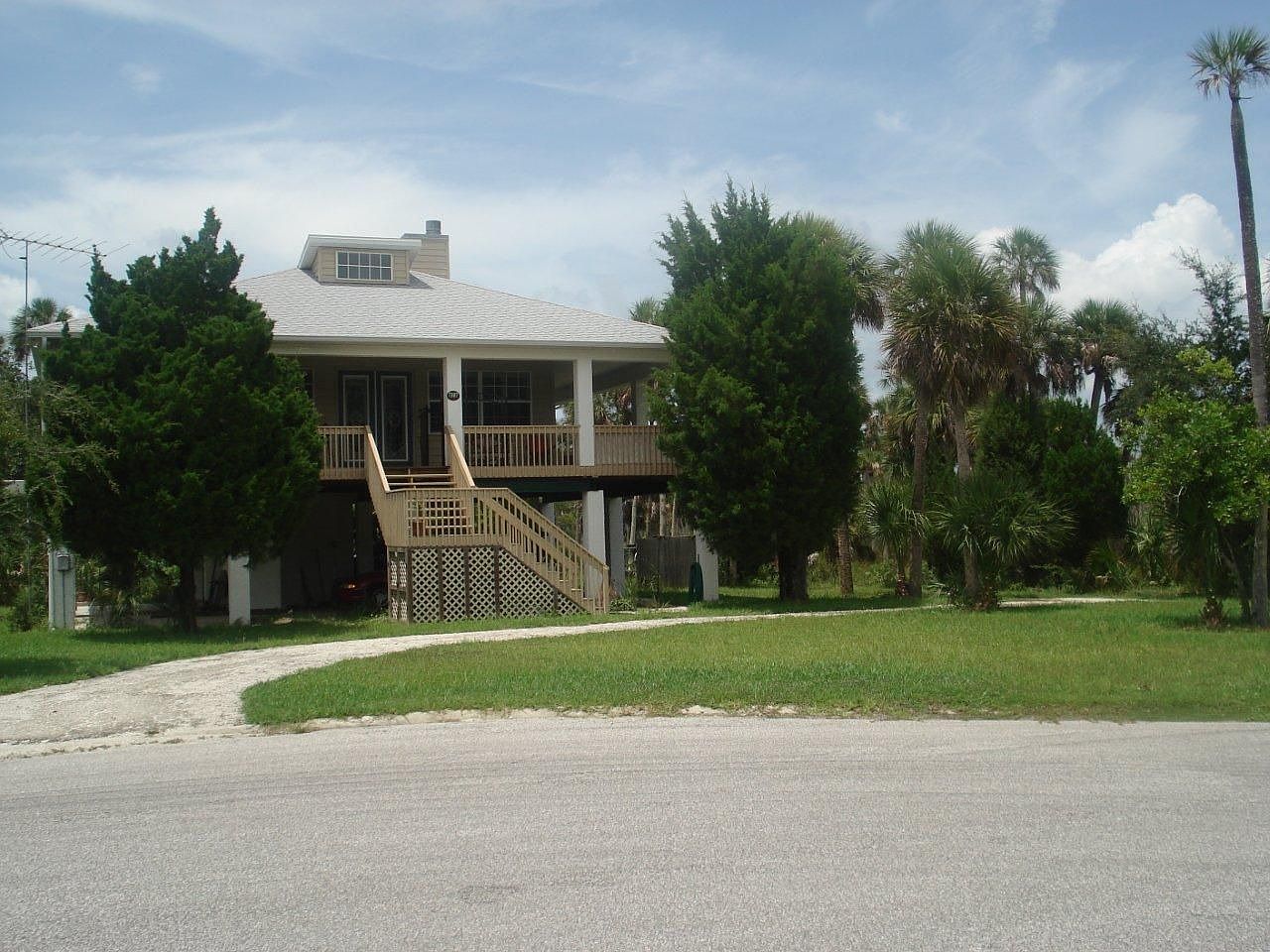 7107 Porpoise St, Weeki Wachee, FL 34607 Zillow