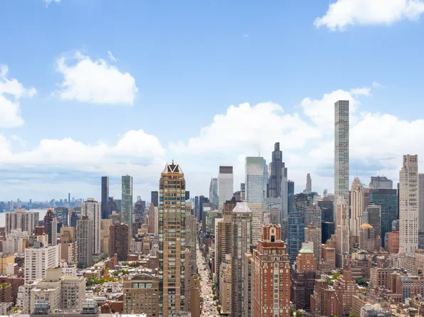 200 East 69th Street image 29 of 29