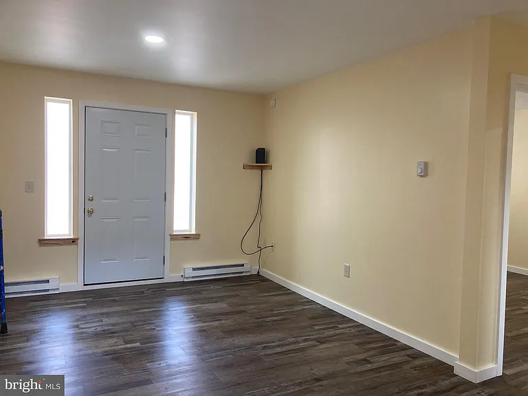 25 Marble St — Photo 5