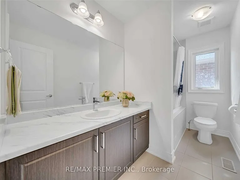 220 Seaview Hts — Photo 19