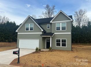 1212 Fall Day Cir SW, Lenoir, NC 28645