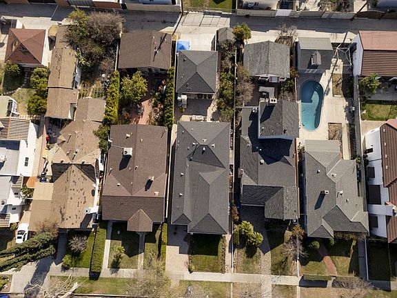 5th image of 1228 Elm Ave