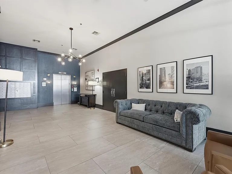 505 Jackson Hill St #307 — Photo 3