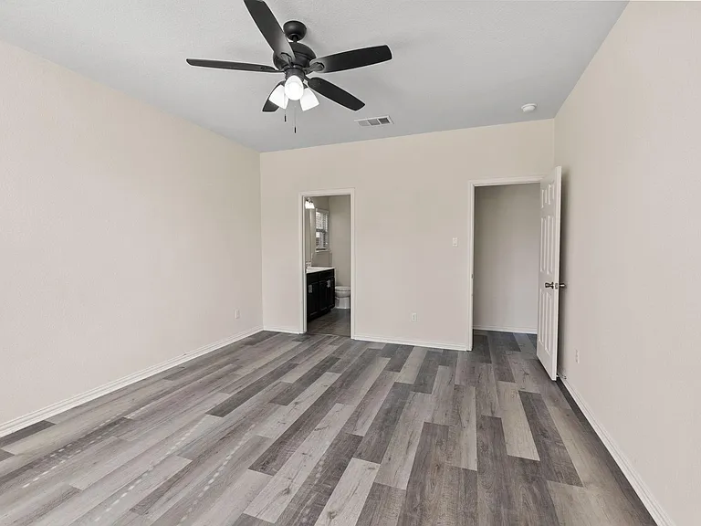 20017 Ploughshores Ln — Photo 18