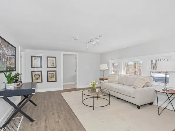 44 New Hampshire St, Newton Town, NJ 07860