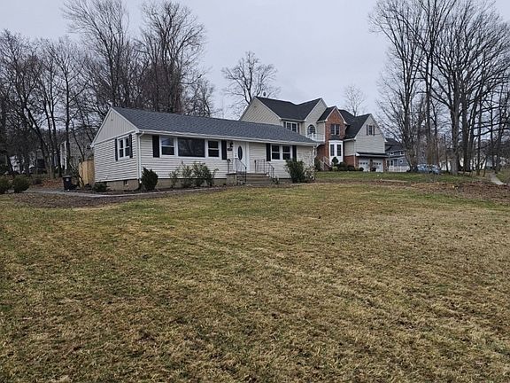 2nd image of 275 Malapardis Rd