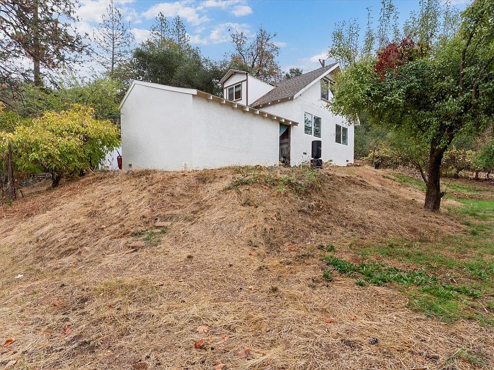 1st image of 15967 Vierra Rd