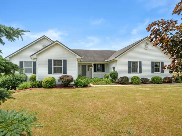 38347 County Road 374, Paw Paw, MI 49079