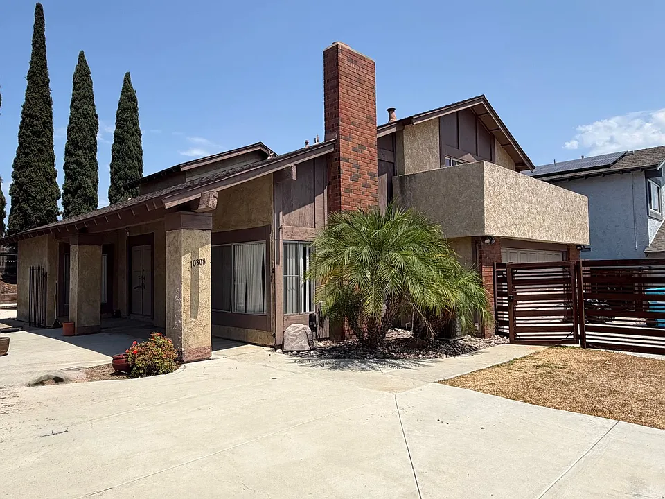10308 Amaro Ct