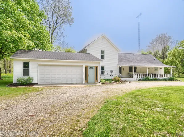 4043 Snook Rd, Metamora, MI 48455
