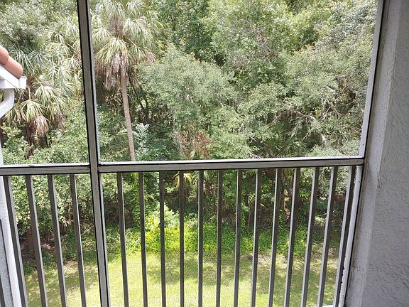 5th image of 18001 Richmond Place Dr APT 1131