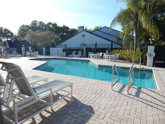 5th image of 4204 Brentwood Park Cir