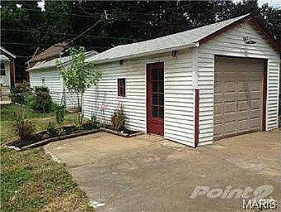 4th image of 9037 Rosemary Ave