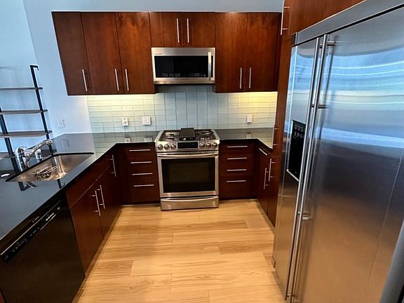Stainless steel appliances. Gas stove