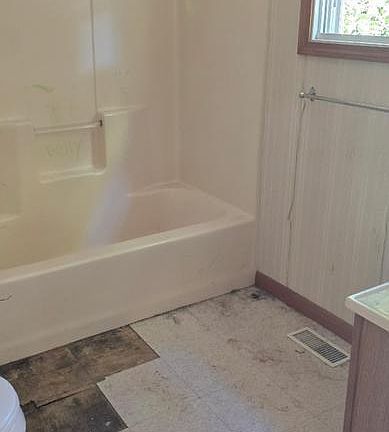 2nd image of 309 S Main St