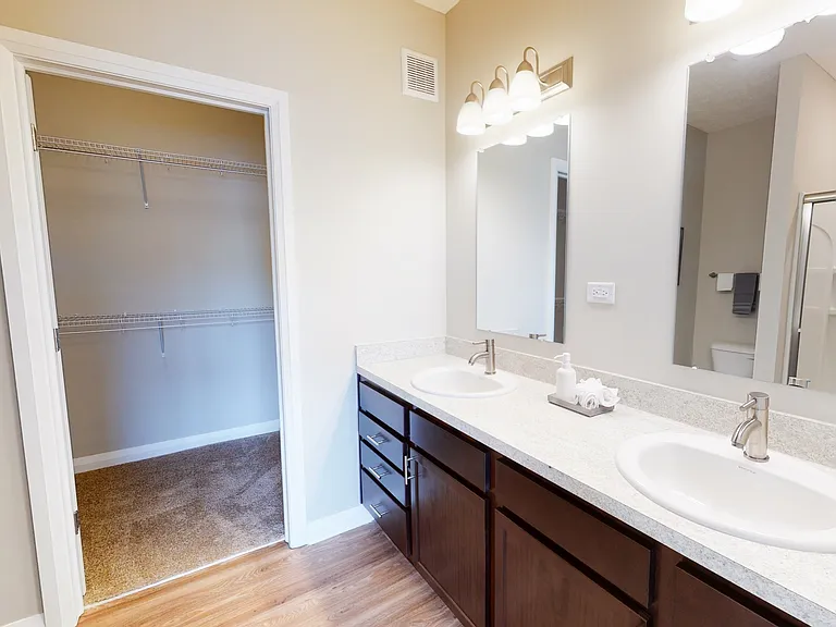 Beechwood- Primary Bathroom