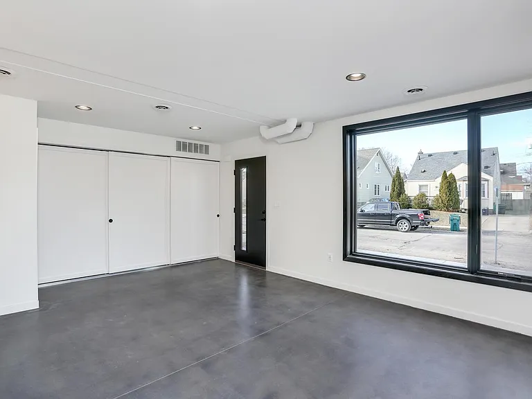1720 Dover St — Photo 9