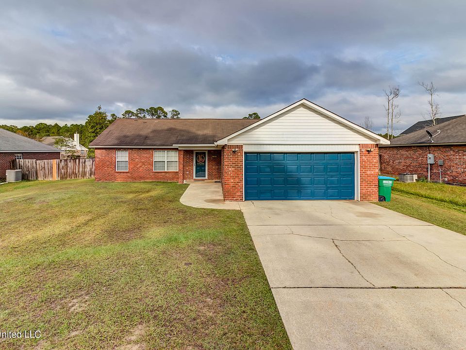 1st image of 2308 Broadmoor Dr