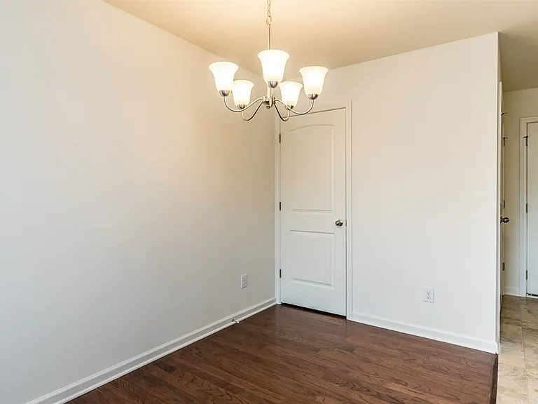 515 Hobkirks Pl — Photo 5