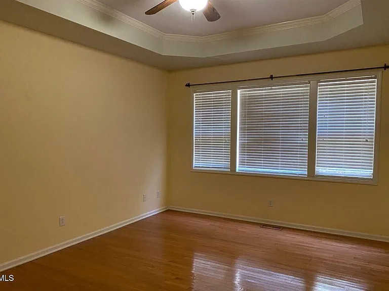 3117 Cregler Dr — Photo 8