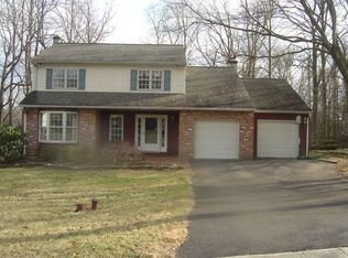 116 Russell Cir, Collegeville, PA 19426