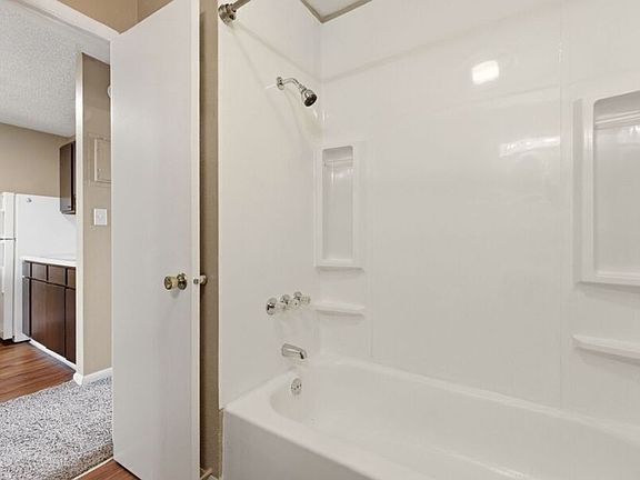 3rd image of 3001 Colorado Ave #111