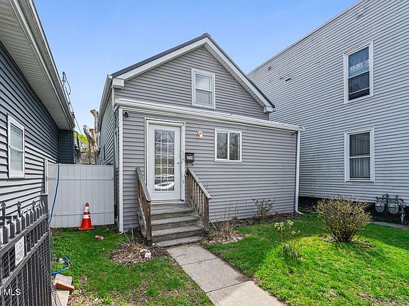 2nd image of 254 3rd Avenue