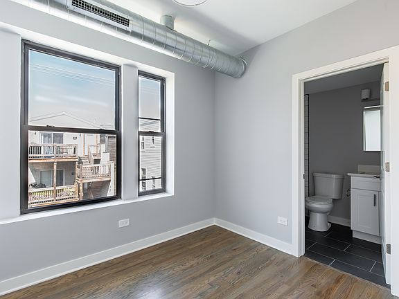 2nd image of 1106 W Newport Ave #1