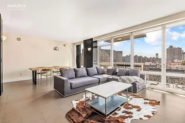 Rented by Sotheby's International Realty | media 21