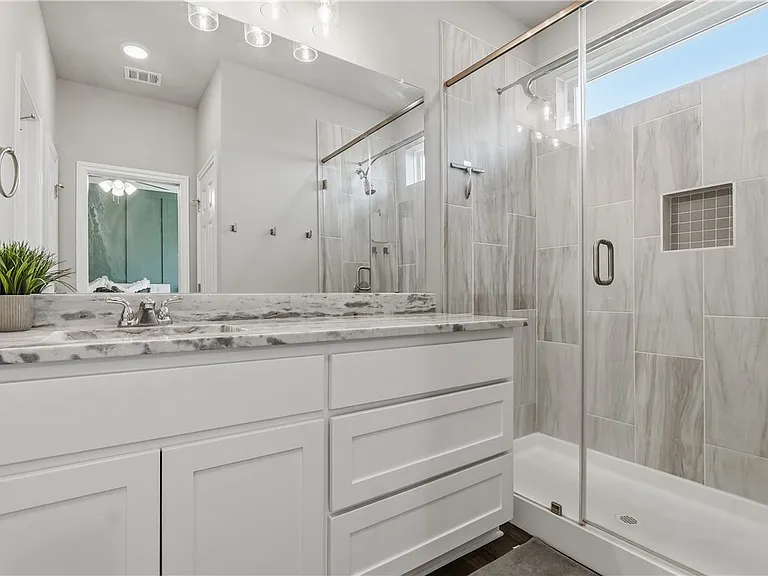 2420 Lightfoot Ln — Photo 26