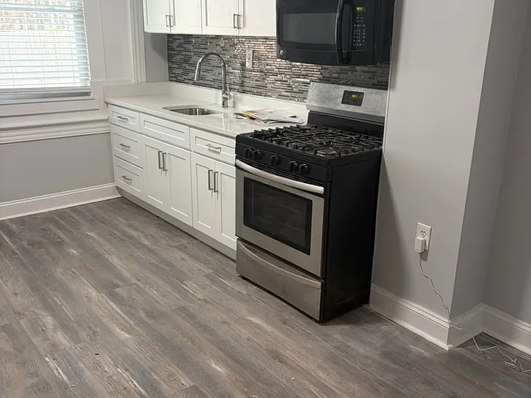 2109 E Federal St — Photo 6