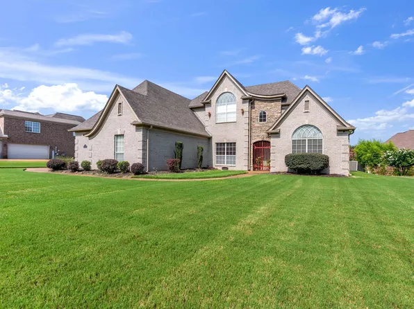 5113 Melissa Woods Dr, Bartlett, TN 38135