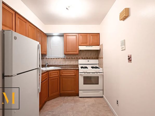 58-15 Maspeth Ave #2K