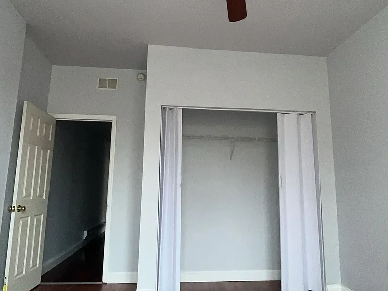 1429 W Tioga St #2/3 — Photo 8