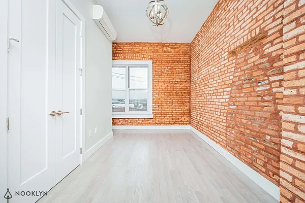 Rented by Nooklyn NYC LLC | media 24