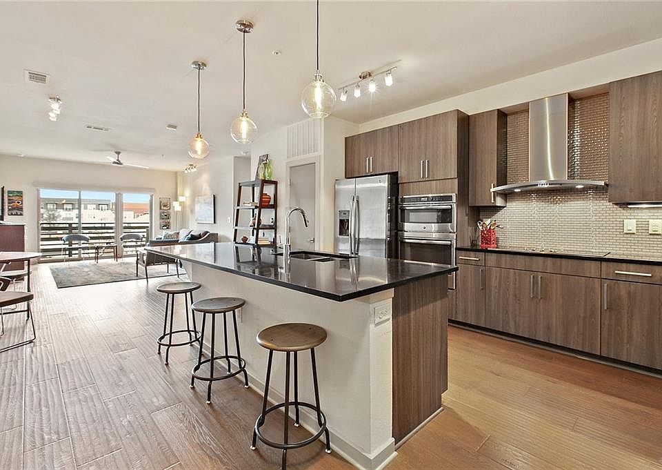 1st image of 3600 S Lamar Blvd #300