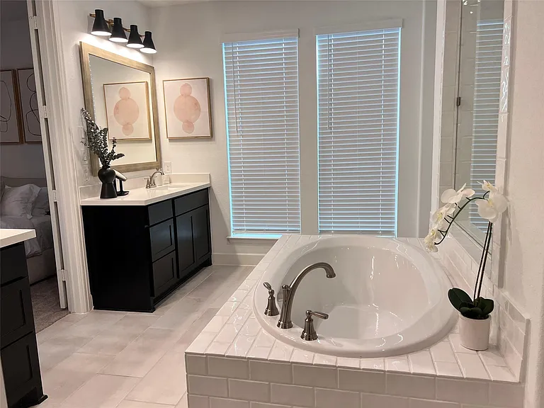 176 Sweeping Valley Dr — Photo 33
