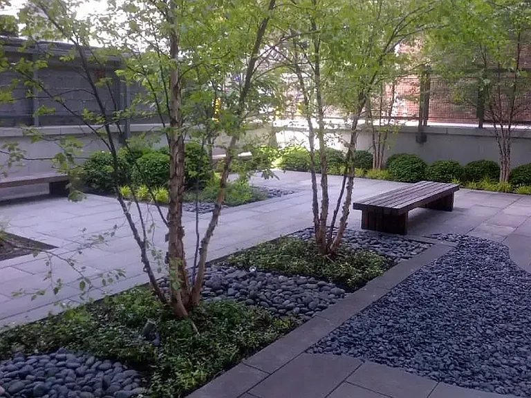 310 W 52nd St #10D — Photo 4