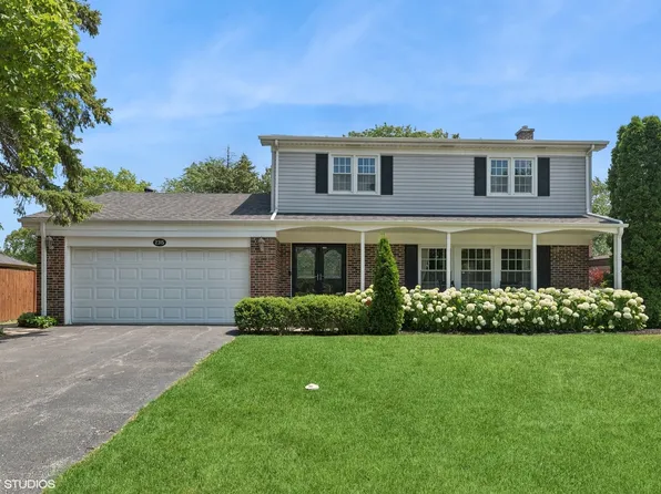 2315 S Cedar Glen Dr, Arlington Heights, IL 60005