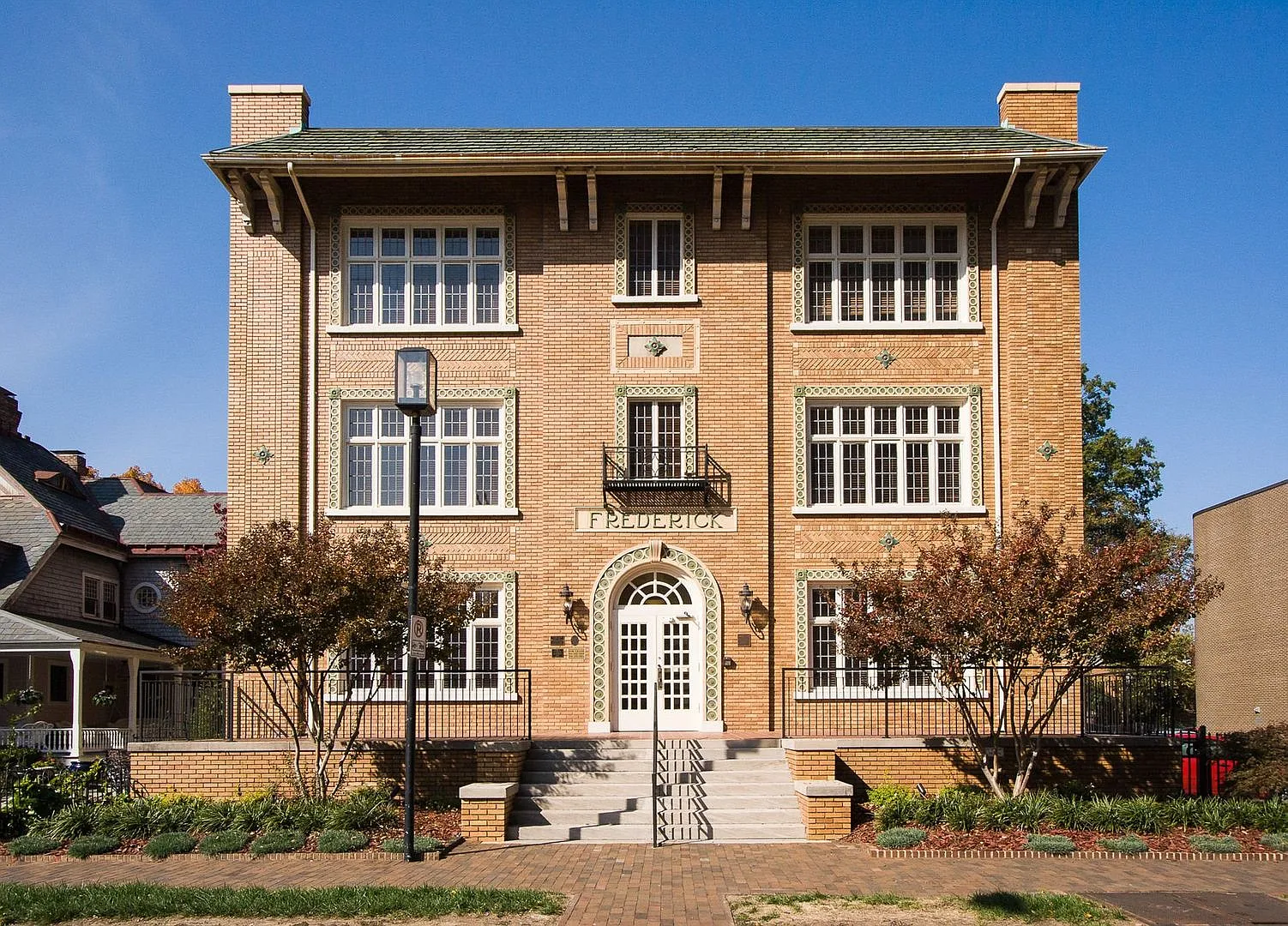 Frederick Place Apartments — Photo 1