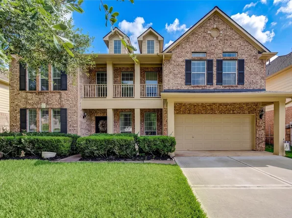 8111 Summer Wind Ct, Sugar Land, TX 77479