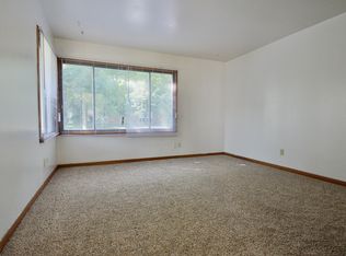 407 4th Ave E APT 2, West Fargo, ND 58078