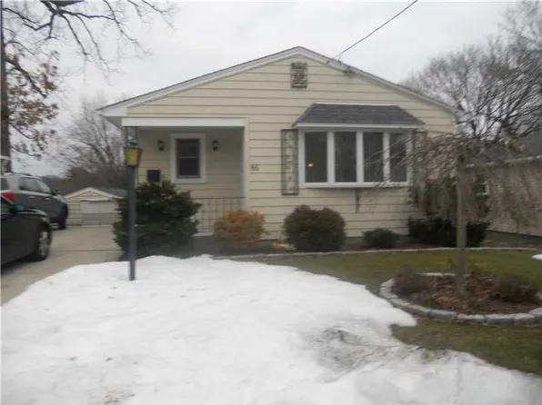 65 Revere St, Pawtucket, RI 02861