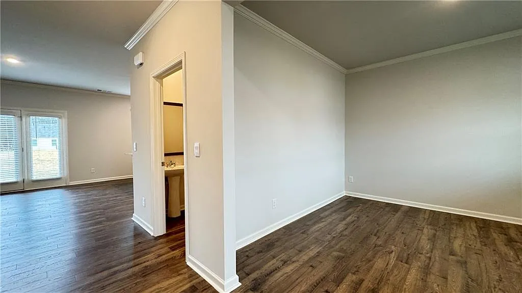 4 bed, 2.5 bath, 2382 sqft, $2,250 — Photo 4