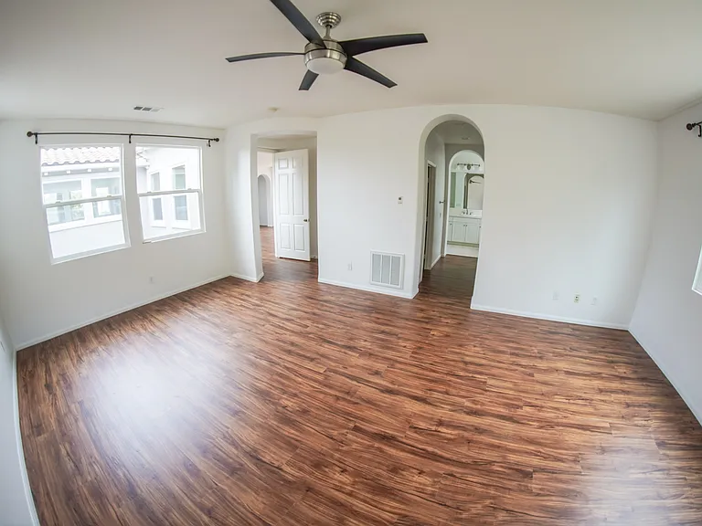 1882 Shadetree Dr — Photo 27